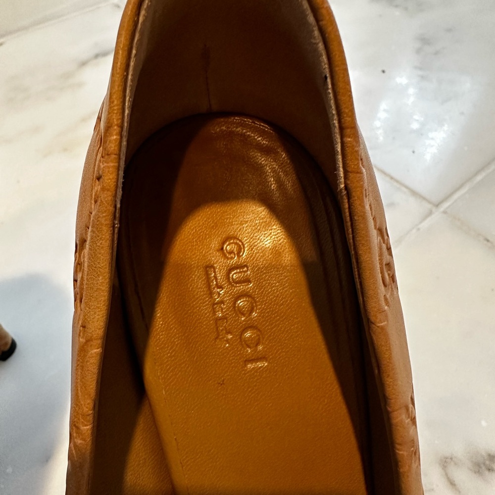 Gucci Caramel Leather peep toe heels size 37